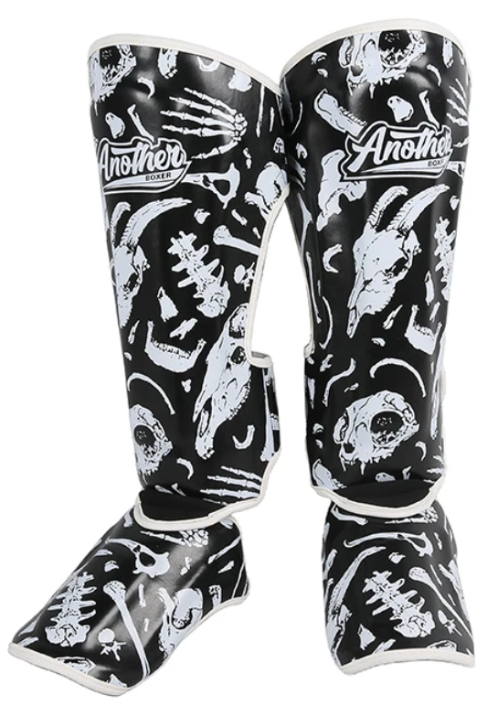 Shin guards (Lost Skull)